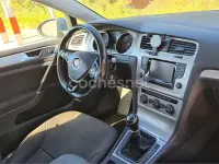 Usado VW Golf VII Advance 105 CV (77 kW) 2014 Azul Berlina