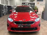 Używany Kia Ceed 160 KM (117 kW) 2022 Czerwony Hatchback