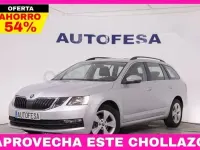 Usado Skoda Octavia 130 CV (95 kW) 2020 Gris / plata Familiar