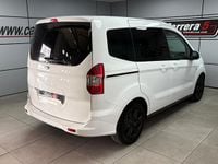 Usado Ford Tourneo Courier Trend 75 CV (55 kW) 2016 Blanco Monovolumen