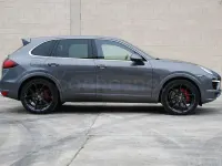 Usado Porsche Cayenne 400 CV (294 kW) 2013 Gris / plata SUV