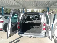 Usado Peugeot Partner Tepee Active 100 CV (73 kW) 2016 Gris / plata Monovolumen