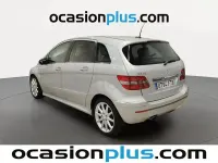 Usado Mercedes B200 140 CV (102 kW) 2007 Gris / plata Monovolumen