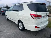 Usado SsangYong Rodius Limited 155 CV (114 kW) 2015 Blanco Monovolumen