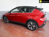 Usado Hyundai Bayon Blackline 100 CV (73 kW) 2022 Rojo SUV