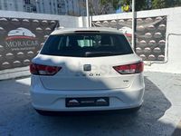 Usado Seat Leon Style 150 CV (110 kW) 2015 Blanco Familiar
