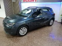Usado Seat Arona Style 110 CV (80 kW) 2023 Azul SUV