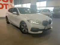 Usado BMW 118 Comfort Edition 150 CV (110 kW) 2021 Blanco Berlina