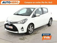 Usado Toyota Yaris Hybrid Active 101 CV (74 kW) 2015 Blanco Berlina