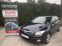 Usado Hyundai i30 Comfort 109 HP (80 kW) 2011 Preto Citadino
