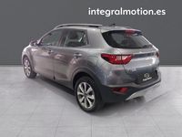 Usado Kia Stonic 100 CV (73 kW) 2024 Gris SUV
