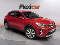 Usado Kia Stonic 100 CV (73 kW) 2024 Rojo SUV