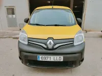 Usado Renault Kangoo 95 CV (69 kW) 2021 Amarillo Monovolumen