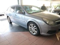 Usado Opel Vectra Sport 184 CV (135 kW) 2007 Gris / plata Familiar