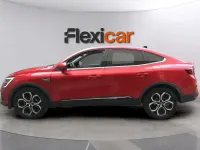 Usado Renault Arkana Equilibre 140 CV (102 kW) 2022 Rojo SUV