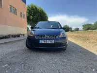 Usado Ford Fiesta Trend 80 CV (58 kW) 2007 Azul Utilitario