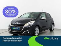 Usado Peugeot 208 Signature Sky 83 CV (61 kW) 2019 Negro Utilitario