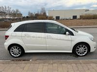 Usado Mercedes B200 140 CV (102 kW) 2007 Blanco Monovolumen