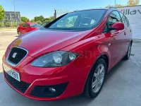 Usado Seat Altea XL Reference 105 CV (77 kW) 2011 Rojo Monovolumen