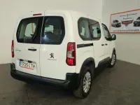 Usado Peugeot Rifter Active 102 CV (75 kW) 2021 Blanco Monovolumen