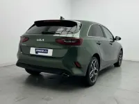 Usado Kia Ceed 101 CV (74 kW) 2023 Verde Utilitario