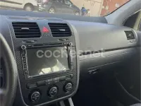 Usado VW Golf IV Highline 105 CV (77 kW) 2005 Negro Berlina