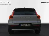 Usado Volvo XC40 Core 211 HP (155 kW) 2023 Branco SUV