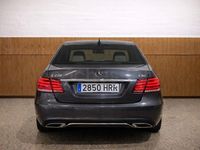 Usado Mercedes E200 Avantgarde 136 CV (100 kW) 2013 Gris / plata Berlina