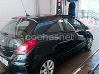 Usado Opel Corsa Selective 95 CV (69 kW) 2012 Negro Utilitario