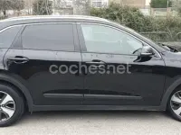 Usado Kia Niro 141 CV (103 kW) 2017 Negro SUV