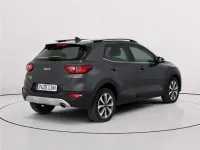 Usado Kia Stonic 120 CV (88 kW) 2021 Gris SUV