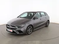 Usado Mercedes B180 AMG line 116 CV (85 kW) 2022 Gris Utilitario