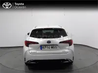 Usado Toyota Corolla Edition 140 CV (102 kW) 2023 Blanco Familiar