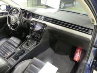 Begagnad VW Passat Highline 121 HK (88 kW) 2018 Blå Kombi