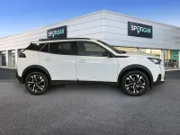Usado Peugeot 2008 Allure 130 CV (95 kW) 2022 Blanco SUV