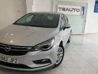 Usado Opel Astra Excellence 110 CV (80 kW) 2016 Gris / plata Berlina
