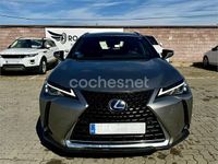 Usado Lexus UX Business Edition 184 CV (135 kW) 2019 Gris / plata SUV