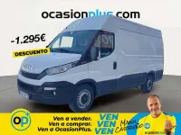 Usado Iveco 35.12 116 CV (85 kW) 2017 Blanco Van