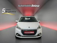 Usado Peugeot 208 Signature Sky 83 CV (61 kW) 2018 Blanco Utilitario