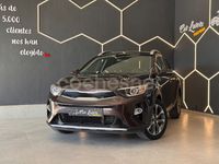 Usado Kia Stonic 110 CV (80 kW) 2018 Gris / plata SUV
