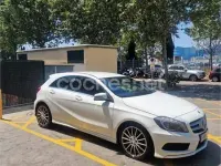 Usado Mercedes A180 AMG 109 CV (80 kW) 2013 Blanco Utilitario