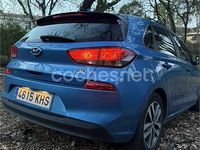 Usado Hyundai i30 120 CV (88 kW) 2018 Azul Berlina