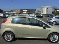 Usado Fiat Grande Punto Emotion 120 CV (88 kW) 2006 Verde Utilitario