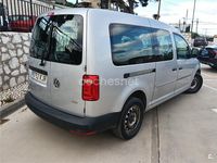 Usado VW Caddy Maxi Trendline 102 CV (75 kW) 2018 Gris / plata Monovolumen