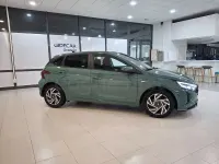 Nuevo Hyundai i20 100 CV (73 kW) 2025 Verde Utilitario