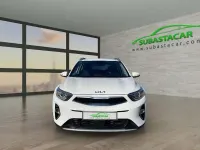 Usado Kia Stonic 101 CV (74 kW) 2022 Blanco SUV