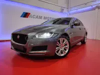 Usado Jaguar XF Portfolio 275 CV (202 kW) 2016 Gris / plata Berlina