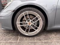 Nuevo Porsche 911 Carrera 394 CV (289 kW) 2025 Gris / plata Coupe