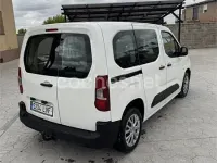 Usado Citroën e-Berlingo Live 102 CV (75 kW) 2021 Blanco Monovolumen