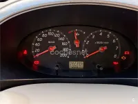 Usado Nissan Micra Acenta 88 CV (64 kW) 2003 Verde Utilitario